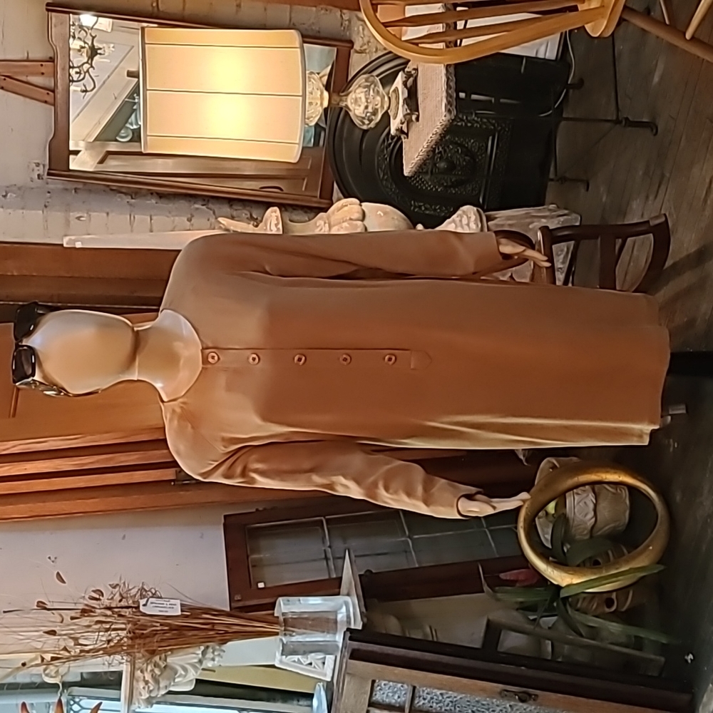 Vintage 100% Silk Knee Length Dress by the  Patrick Collection Size 6 in Ochre